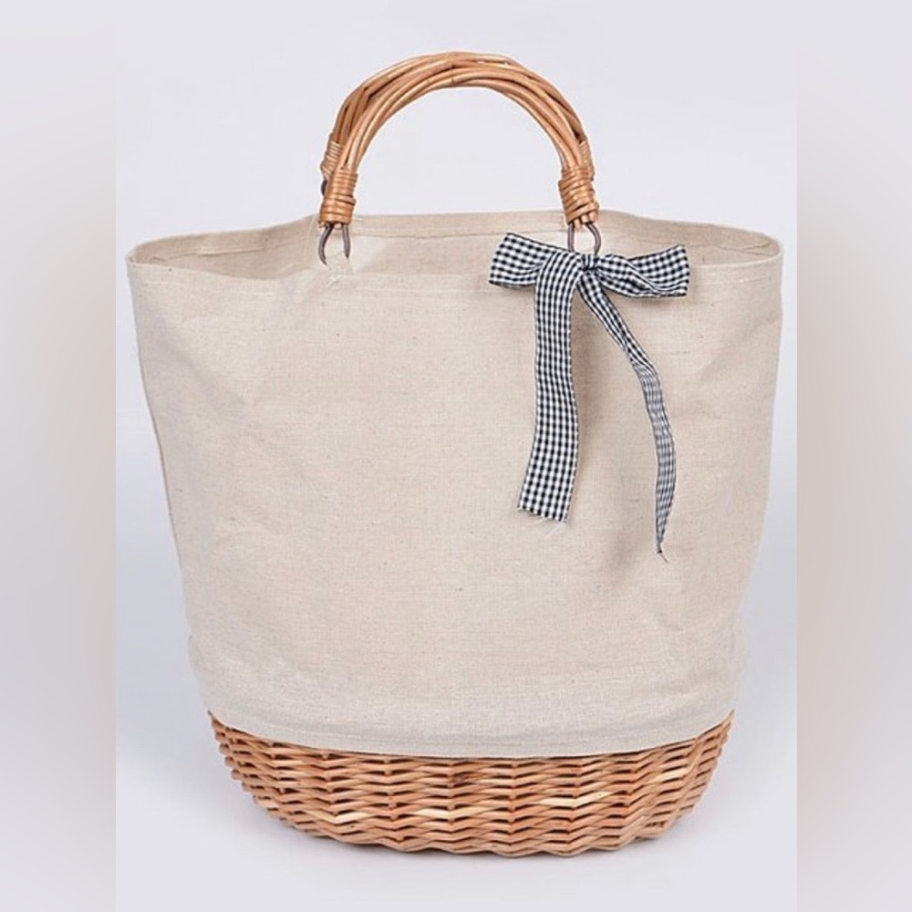 NEW! Wicker Tote Bags (2 Color Options) - Picture 2 of 8